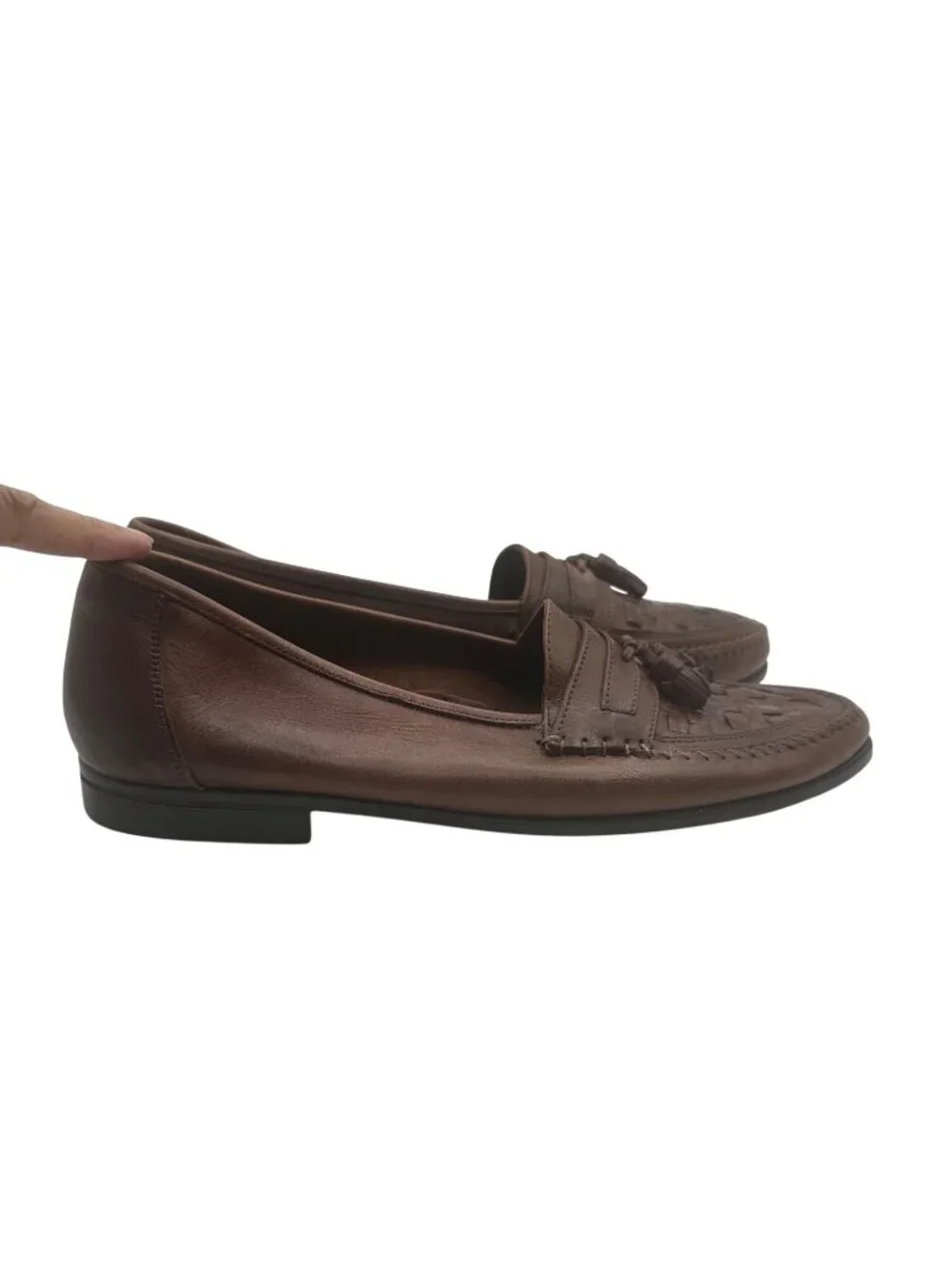 Oleg Cassini step into